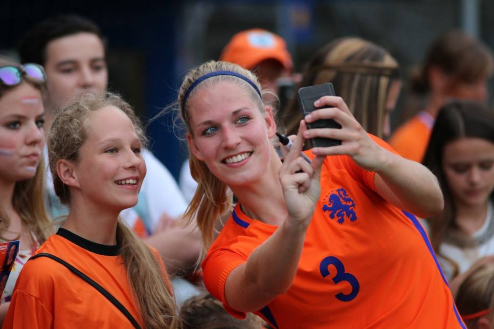 Vrouwenvoetbal, het wordt steeds populairder